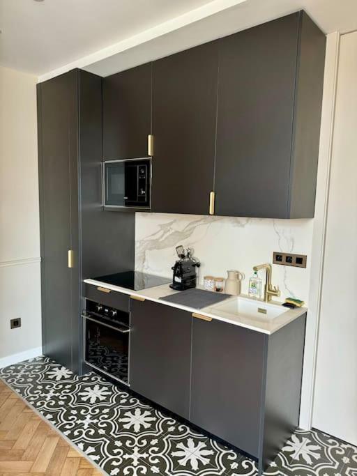 Bel Appartement Climatise En Plein Coeur De ลีลล์ ภายนอก รูปภาพ